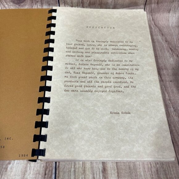 Vintage Cookbook Arbie Feeds Food For Folks Midwest Recipes Iowa - Picture 4 of 5